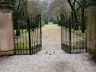 Manual vs. Electric Gates Blog | Gate Repair Burbank, CA Manual vs. Electric Gates Blog | Gate Repair Burbank, CA